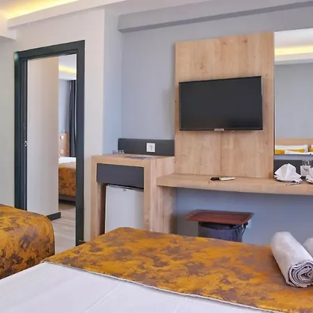 Hotel Random By Lookbookholiday Side