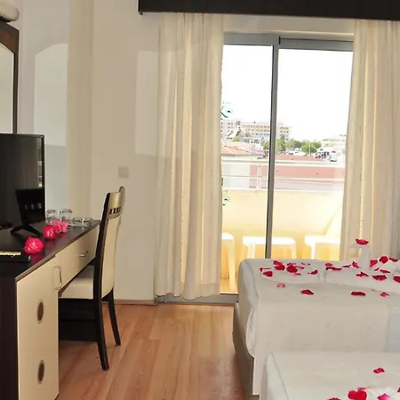 Hotel Random By Lookbookholiday Side