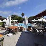 Szálloda Random By Lookbookholiday 4*