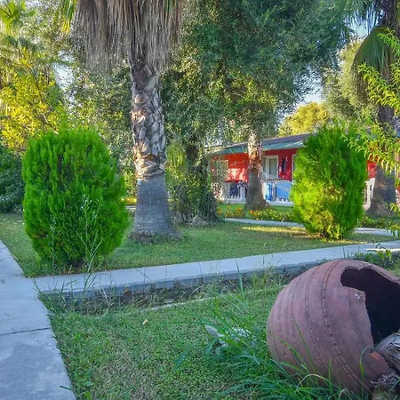 Random By Lookbookholiday 호텔