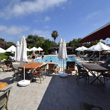 호텔 Random By Lookbookholiday 4*