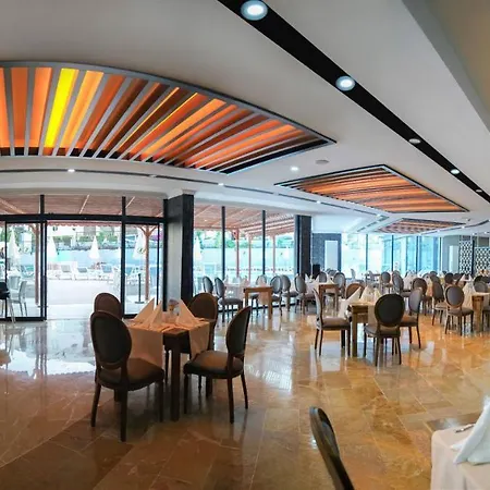 호텔 Random By Lookbookholiday 4*